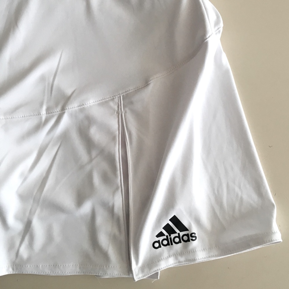 NWT Adidas white tennis skort size medium circa 2009.